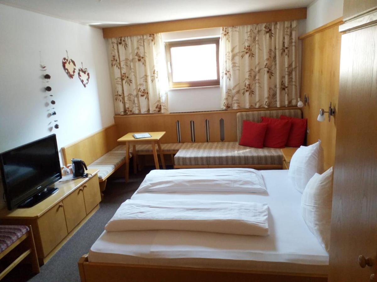 Garni Apparthotel St Valentin St. Valentin auf der Haid Exteriör bild