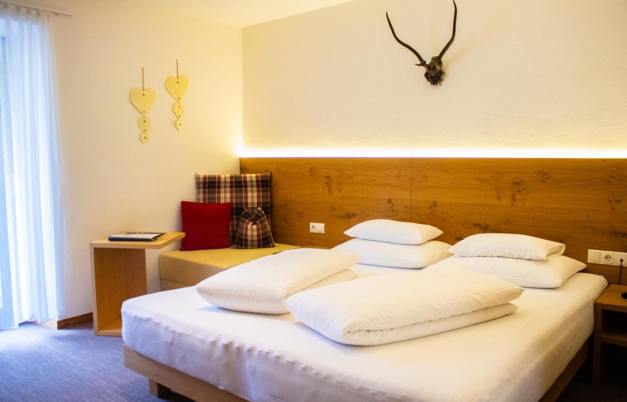 Garni Apparthotel St Valentin St. Valentin auf der Haid Exteriör bild