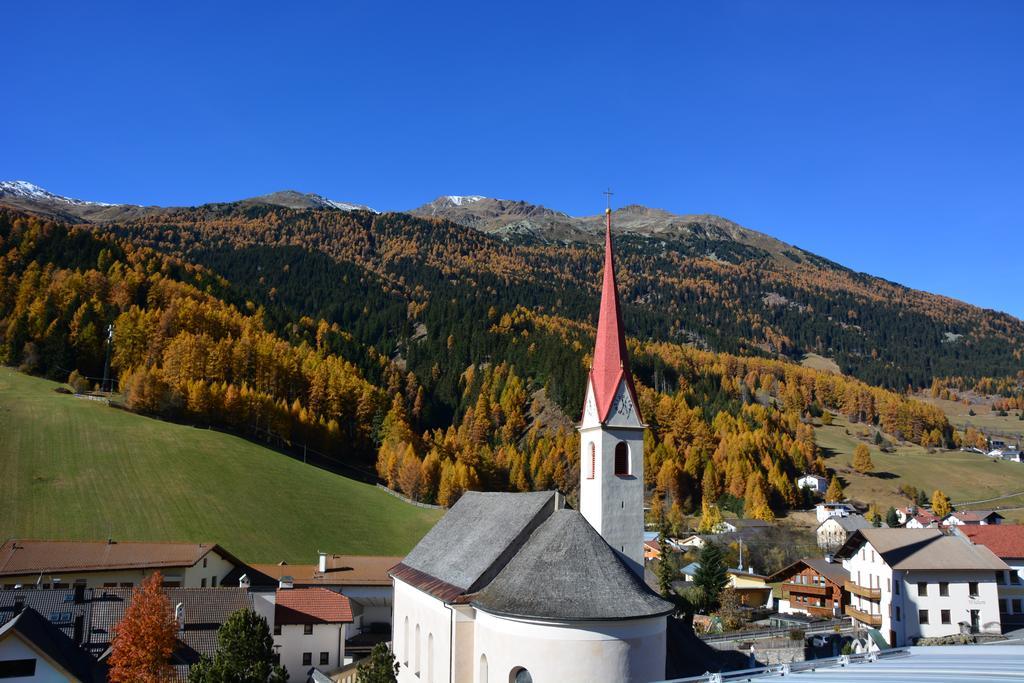 Garni Apparthotel St Valentin St. Valentin auf der Haid Exteriör bild